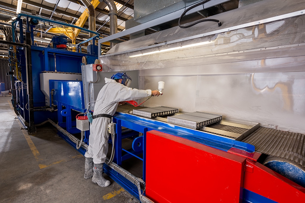 Treating Radiator Parts Conveyor Belt